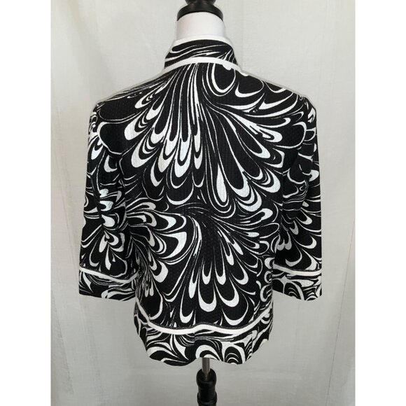 Chico's Floral Black/White Jacket Blazer size 1 Medium - Picture 4 of 6
